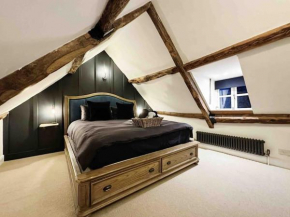 Cotswold Garden Cottage